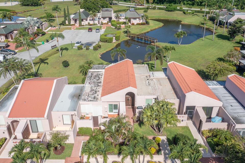 VILLAS OF SANDPIPER BAY U - Residential