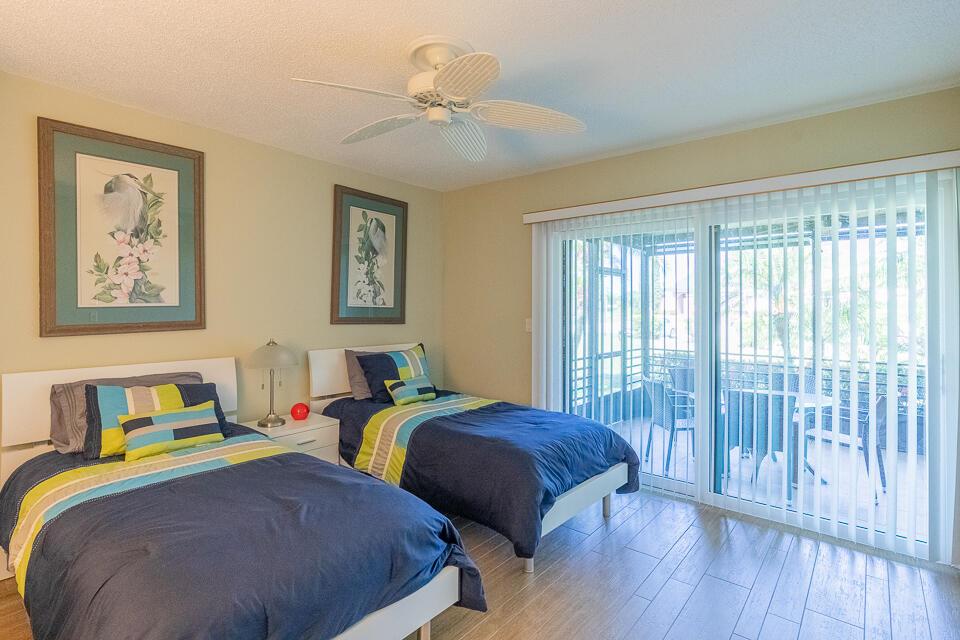 VILLAS OF SANDPIPER BAY U - Residential
