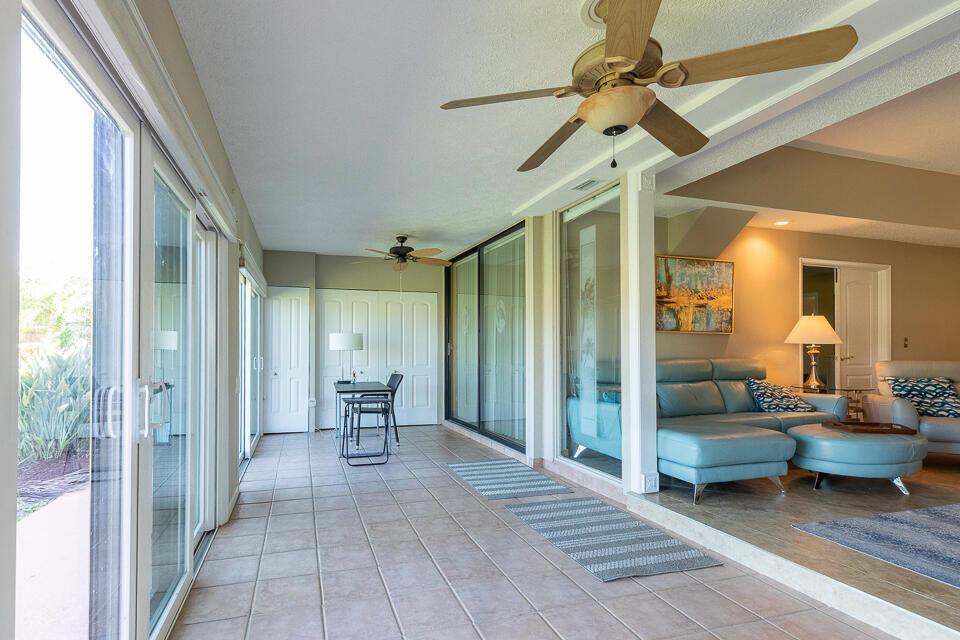 VILLAS OF SANDPIPER BAY U - Residential