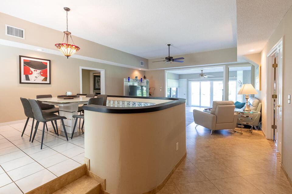 VILLAS OF SANDPIPER BAY U - Residential