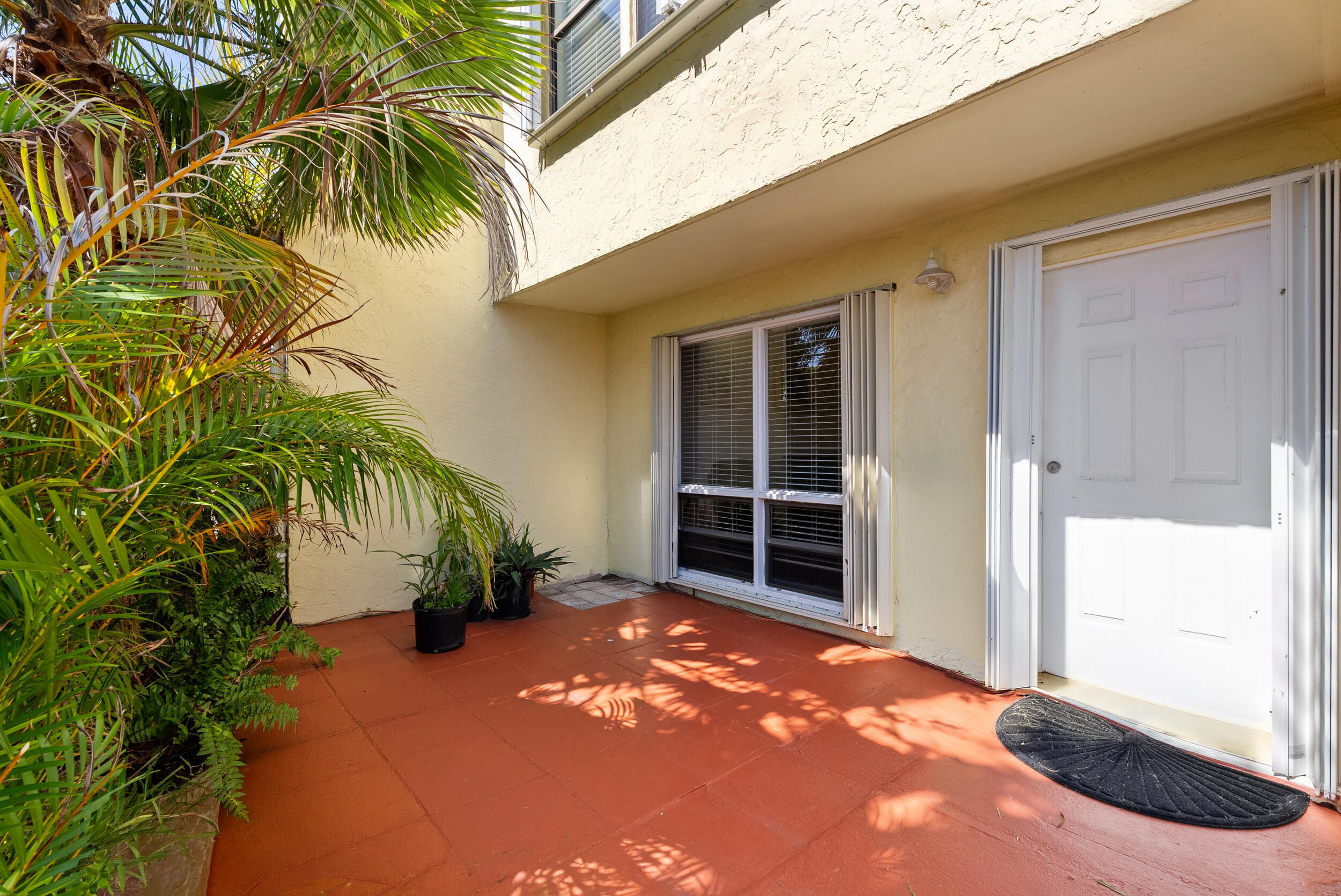 CORAL COVE BEACH SECTION 1 - Residential