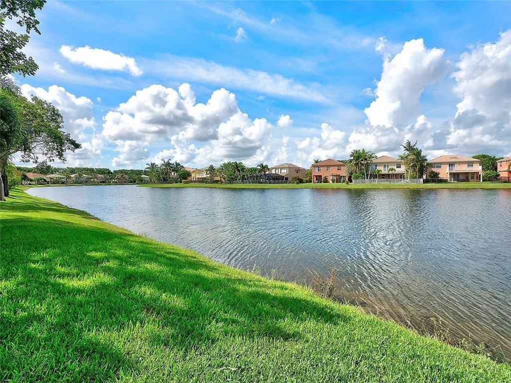 Olympia Ph 01 - Residential