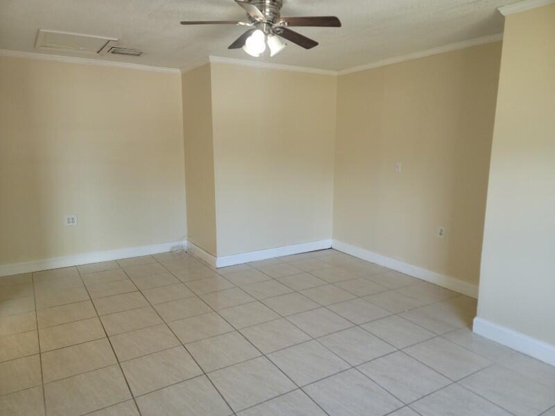 SHERATON PLAZA UNIT 4 REP - Residential Lease