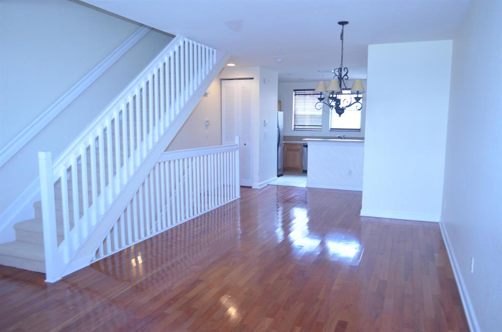 CITYSIDE CONDO - Residential