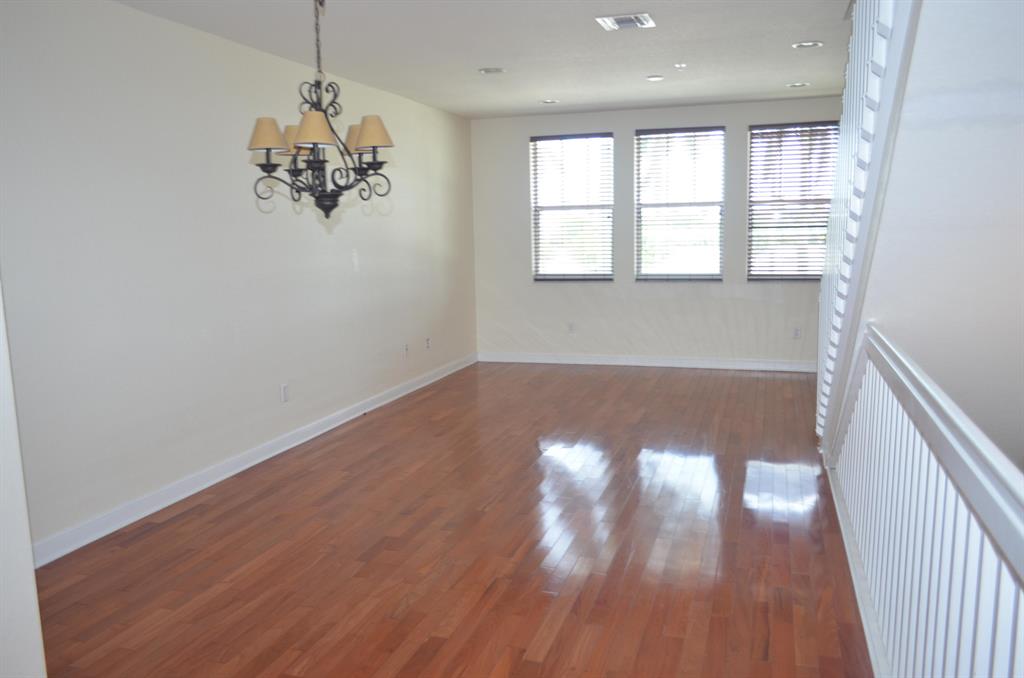 CITYSIDE CONDO - Residential