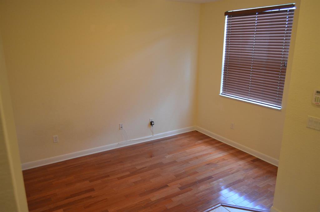 CITYSIDE CONDO - Residential