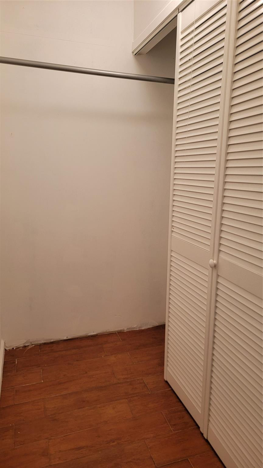 Mic-Lil Estates 36-25 B - Residential Lease