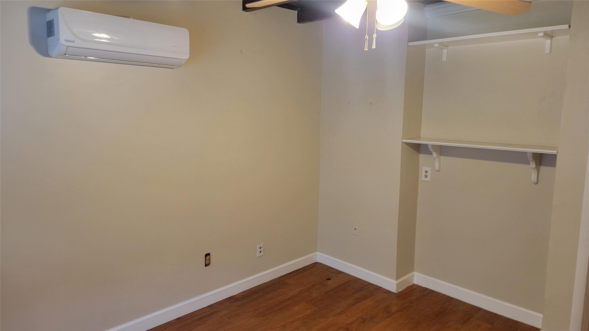 Mic-Lil Estates 36-25 B - Residential Lease