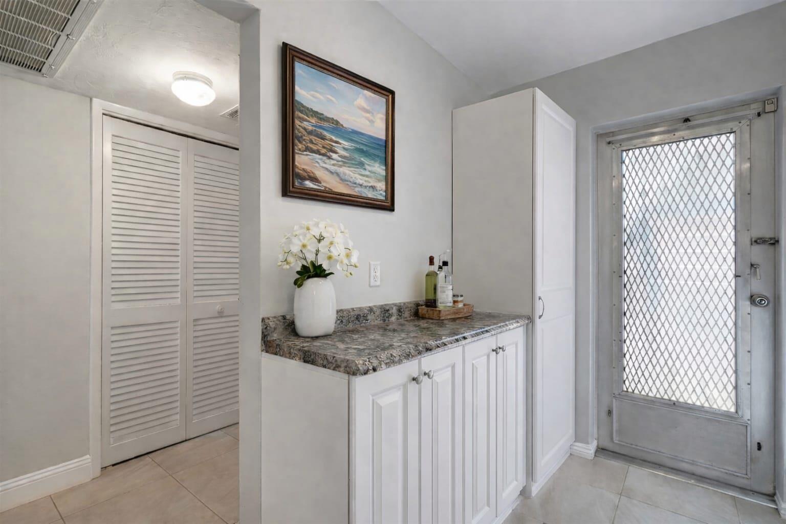 LIGHTHOUSE POINT PLAZA CONDO - Residential Lease