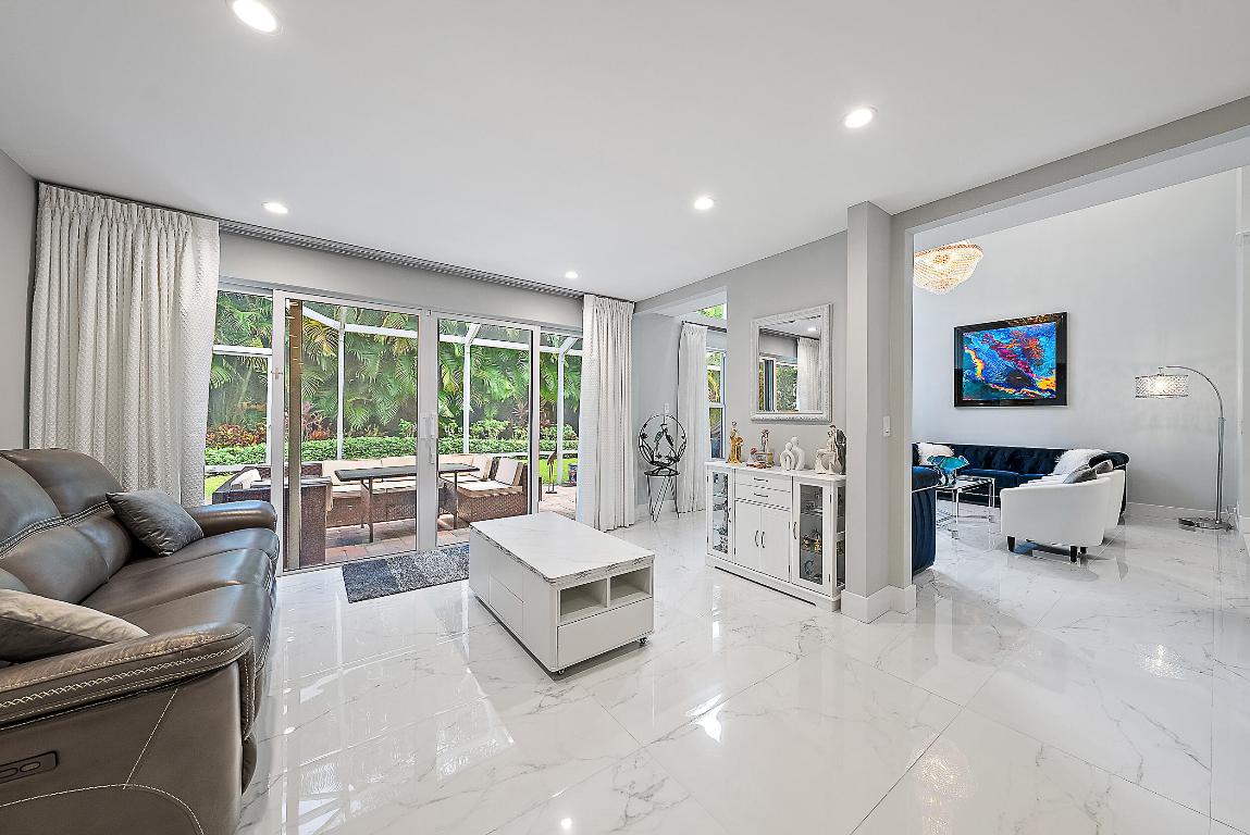 Oak Harbour - Residential