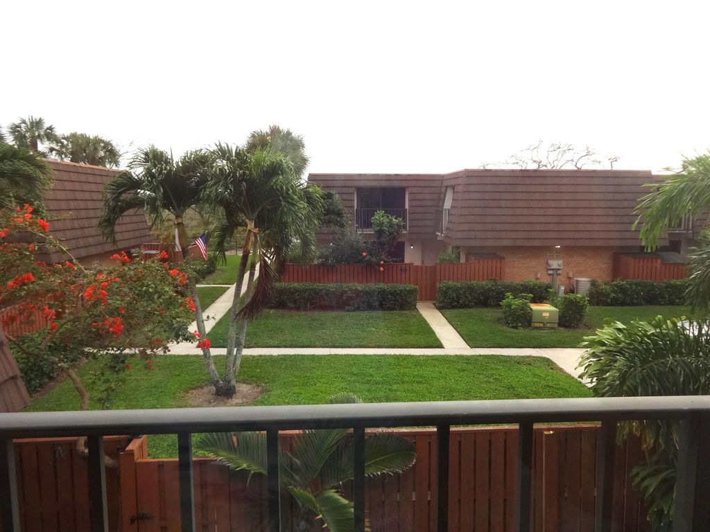 Photo of 1916 19th Court, Jupiter, FL 33477 (MLS # R11094879)