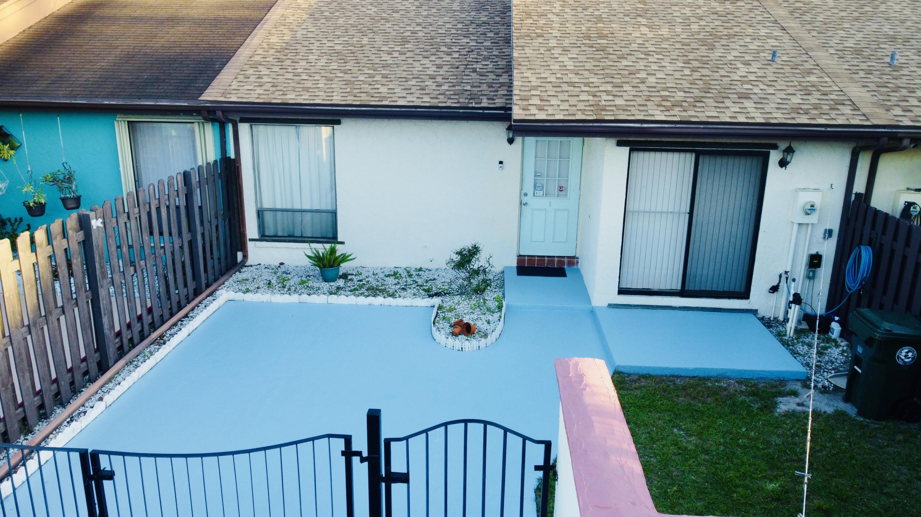 PINERIDGE II - Residential