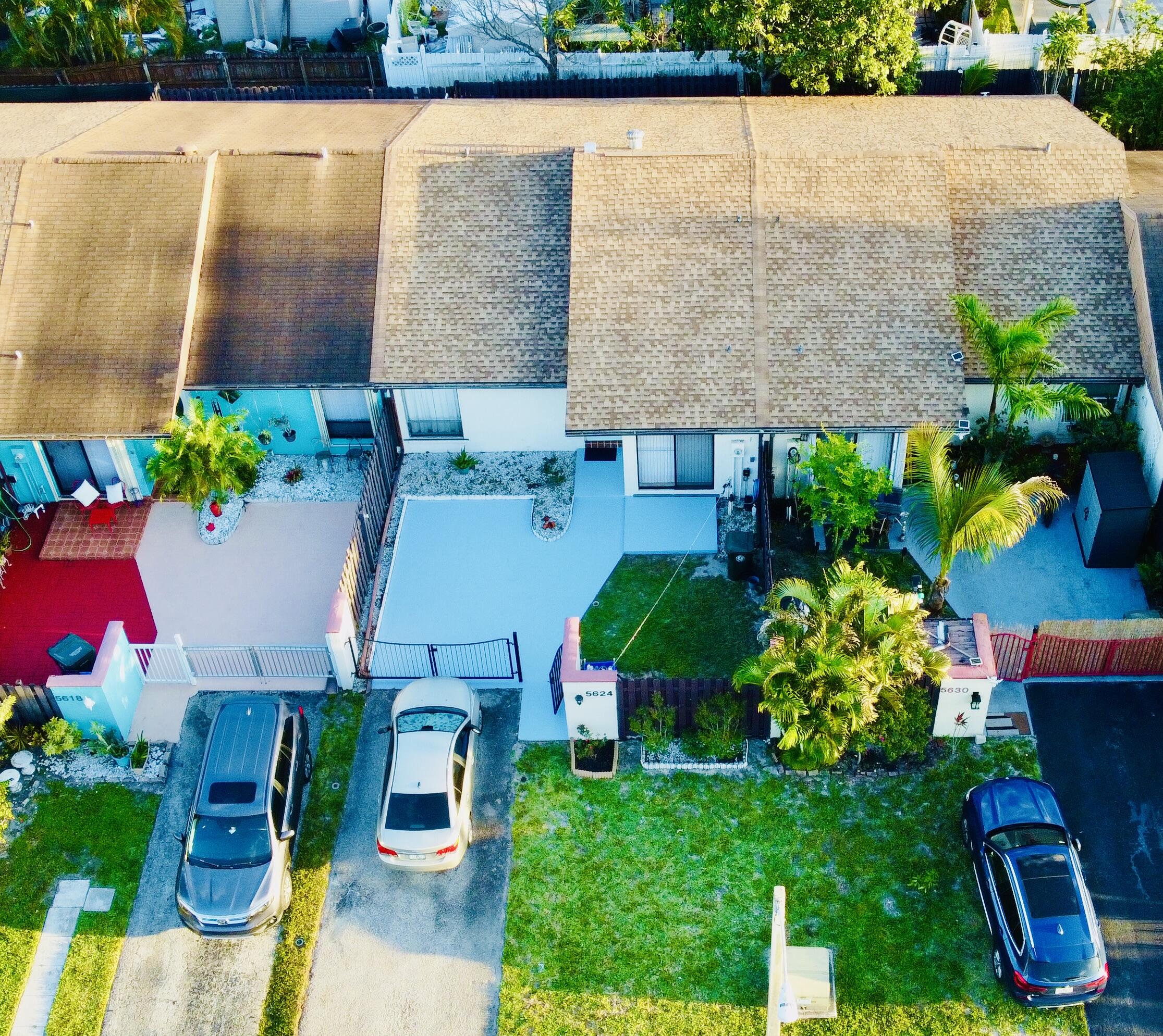 PINERIDGE II - Residential