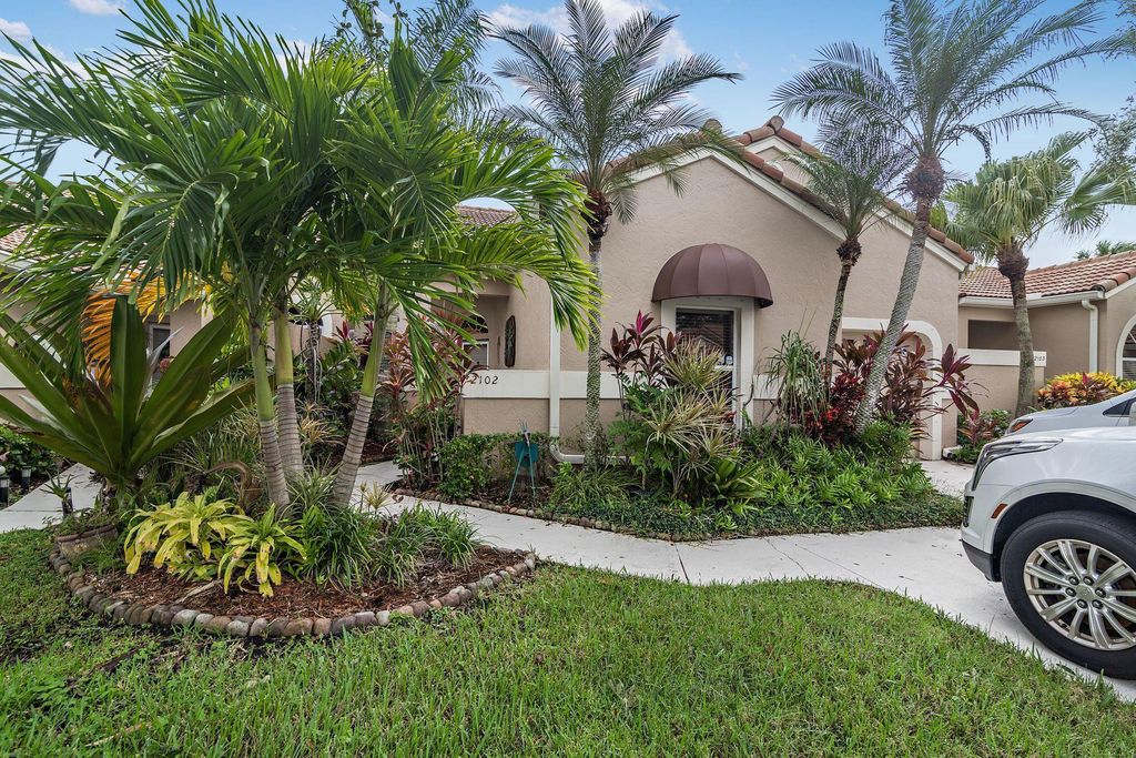 Photo of 2102 Mahogany Place, Palm Beach Gardens, FL 33418 (MLS # R11092585)
