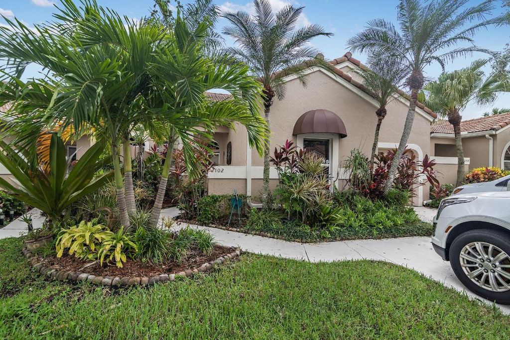 Photo of 2102 Mahogany Place, Palm Beach Gardens, FL 33418 (MLS # R11092585)