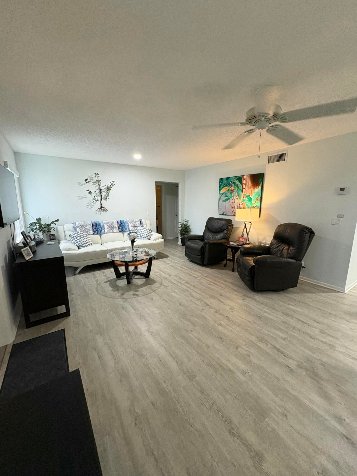Properties 228 Pine HOV Circle A2