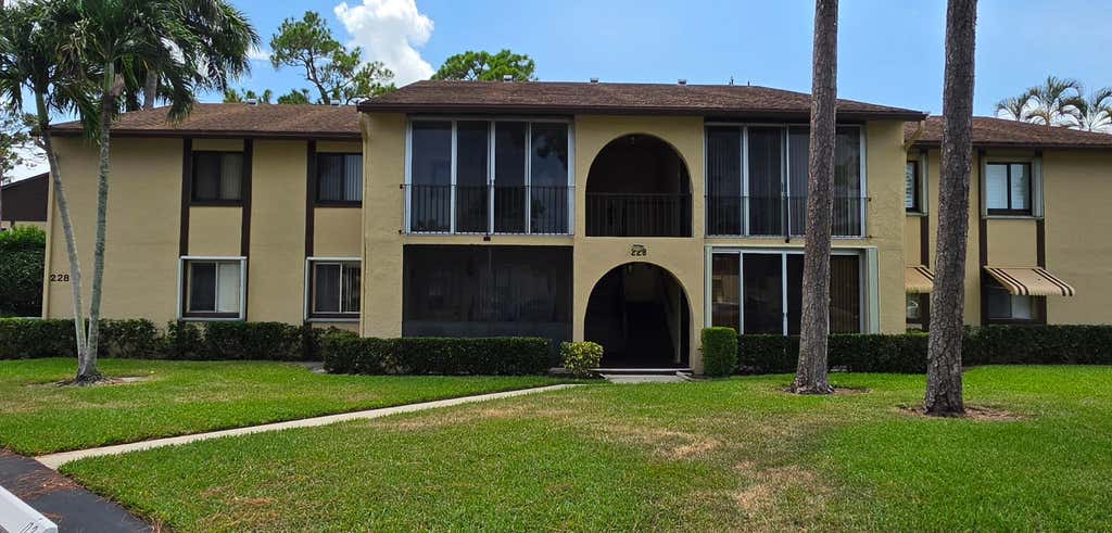 Photo of 228 Pine HOV Circle, Greenacres, FL 33463 (MLS # B26069317)