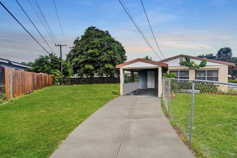 A home in Oakland Park