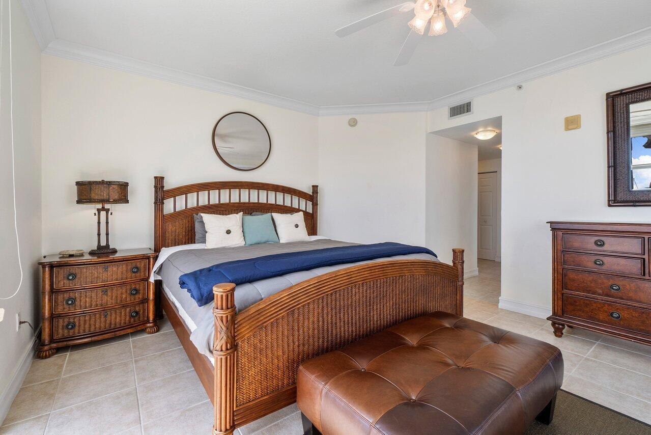 MOORINGS AT LANTANA CONDO - Residential Lease