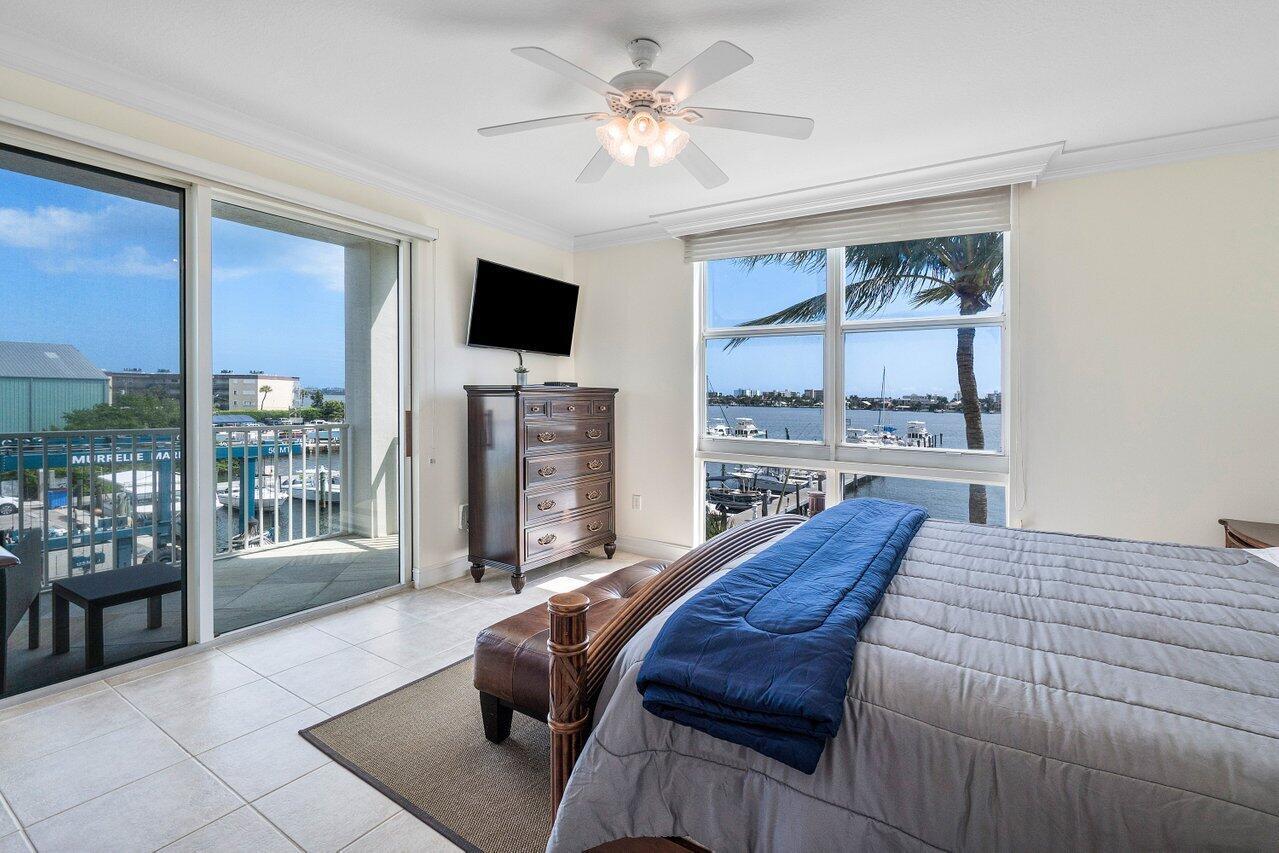 MOORINGS AT LANTANA CONDO - Residential Lease