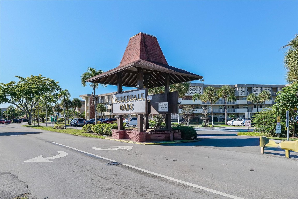 LAUDERDALE OKAS - Residential