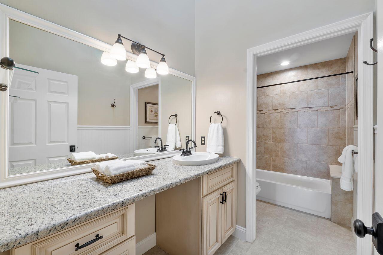 Tree Tops of Wellington - Residential