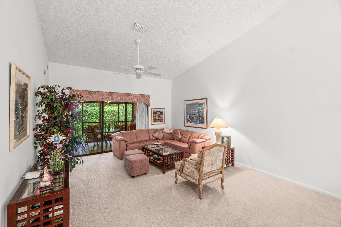 9632 Sills Drive E 203