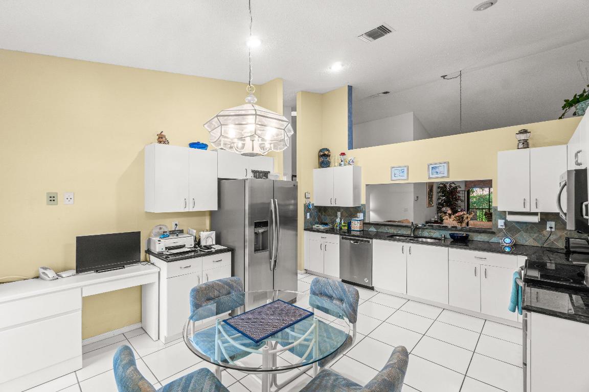 SUN VALLEY EAST CONDO - Residential