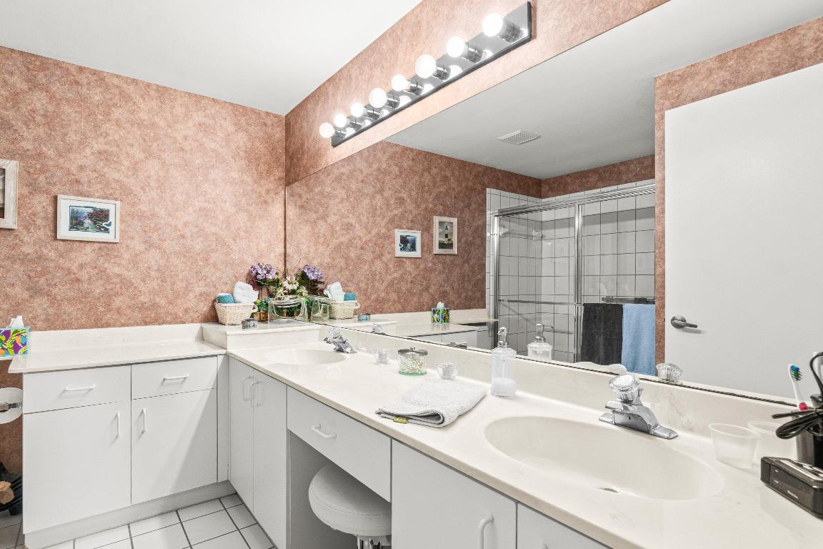 SUN VALLEY EAST CONDO - Residential