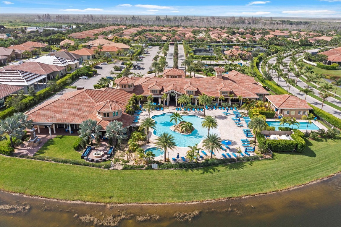 Four Seasons at Parkland - Residential