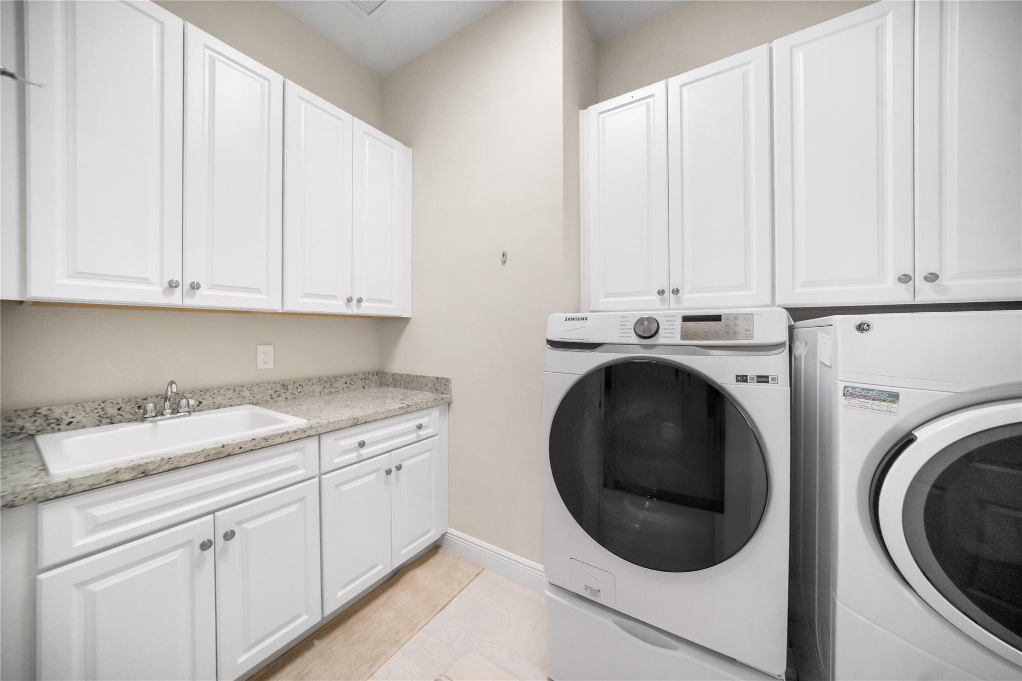 Four Seasons at Parkland - Residential