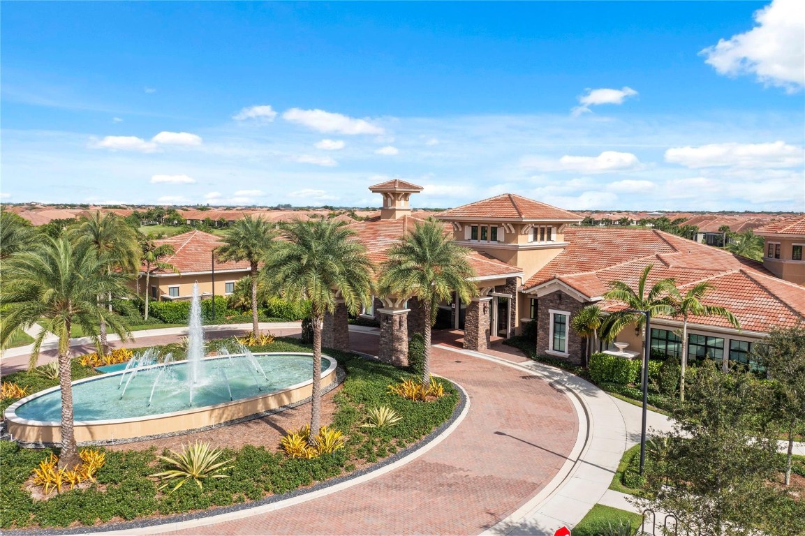 Four Seasons at Parkland - Residential