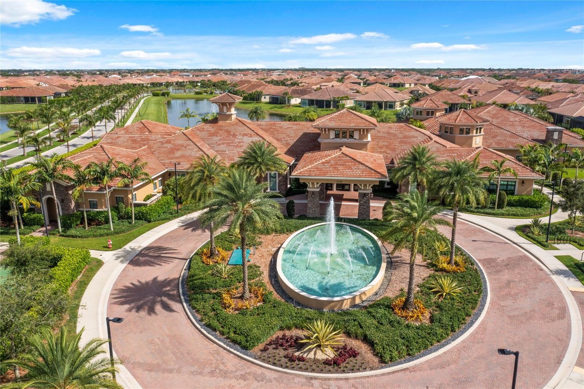 Four Seasons at Parkland - Residential