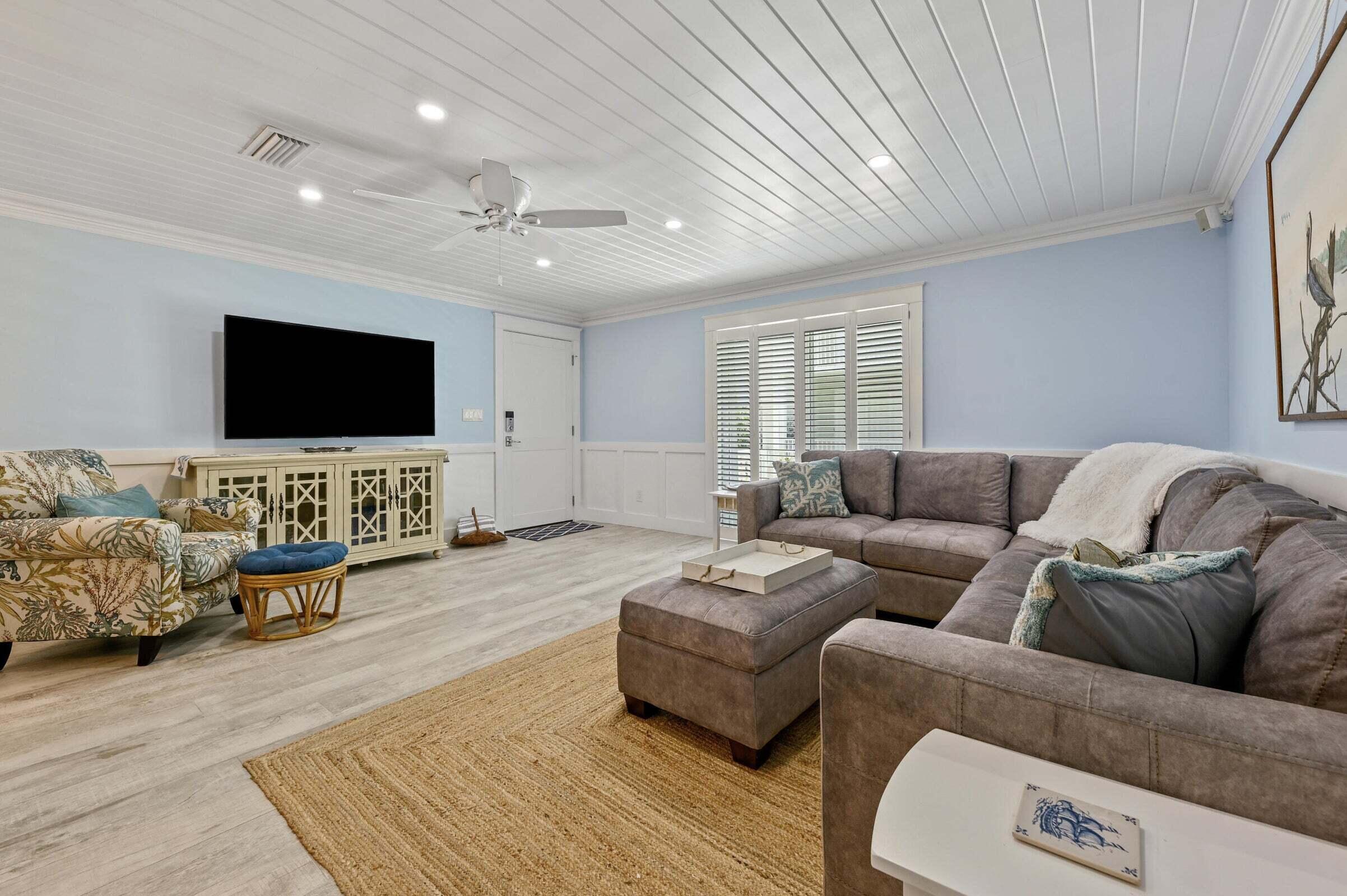 Ocean Manor Cond - Residential