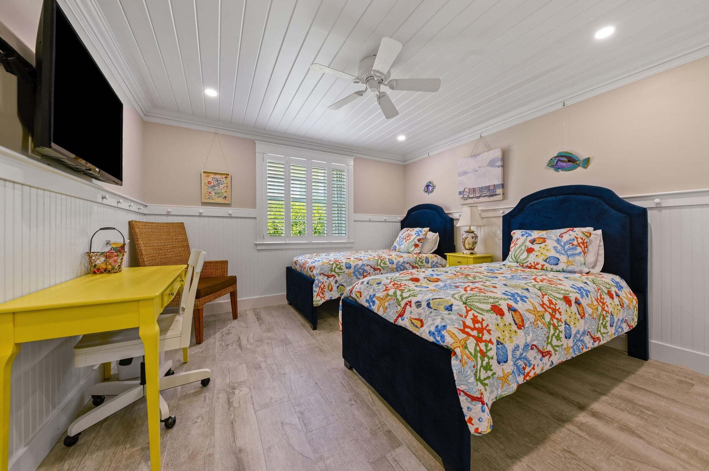 Ocean Manor Cond - Residential