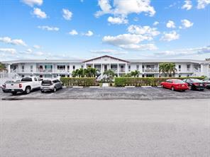 Photo of 1401 SE 7TH Avenue #9, Pompano Beach, FL 33060 (MLS # B26082931)