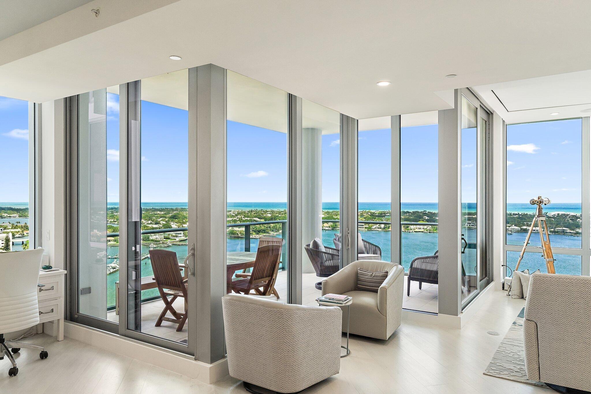 1 Water Club Way 2003