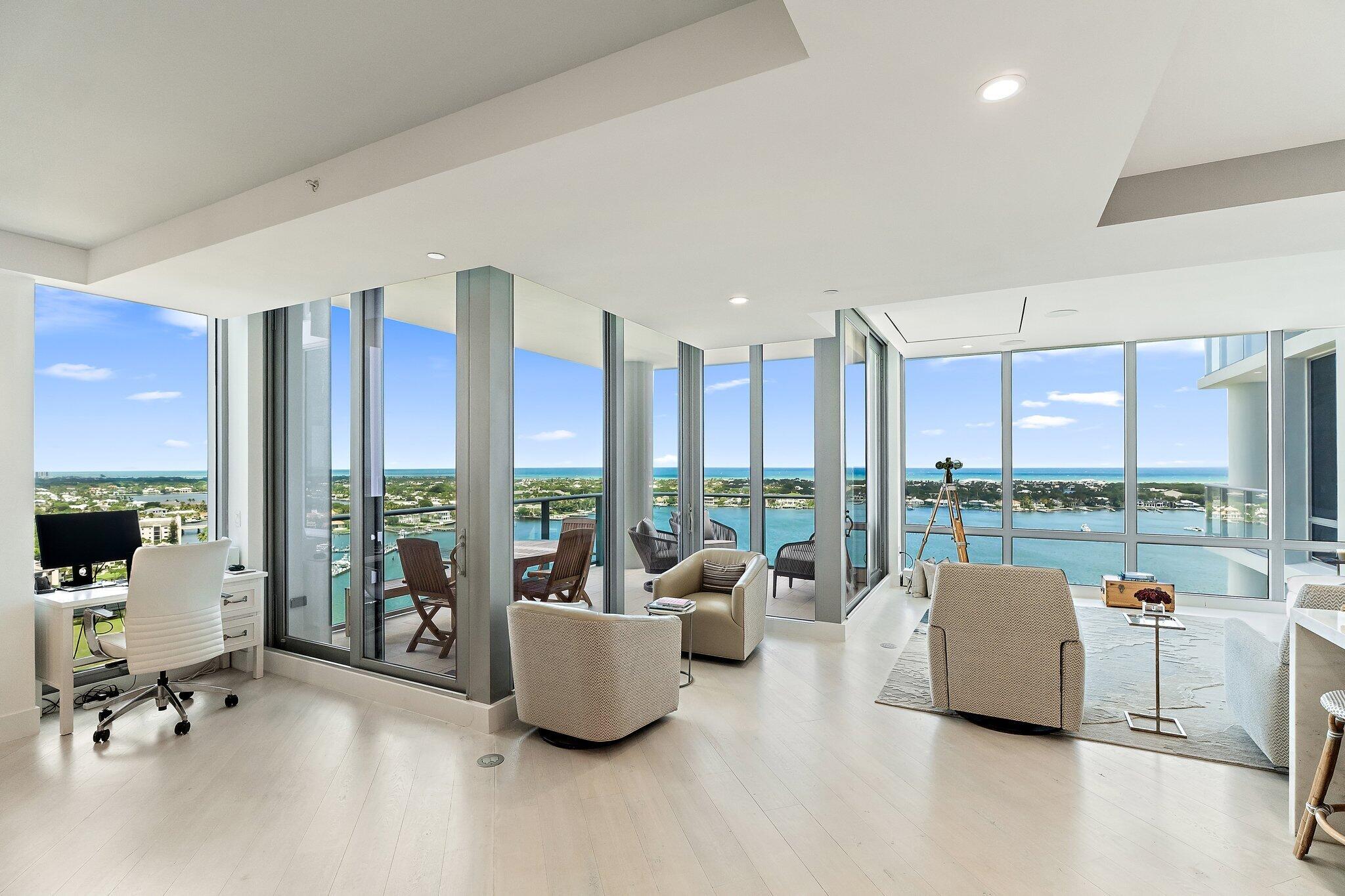 1 Water Club Way 2003