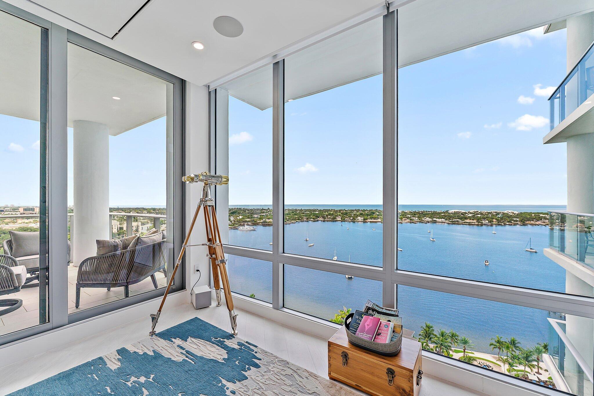 1 Water Club Way Way 2003