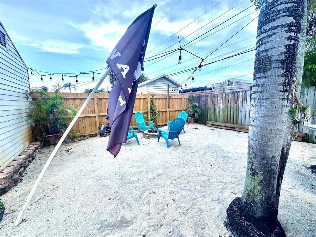 TWIN LAKES RESUB OF BLKS 11 12 - Residential