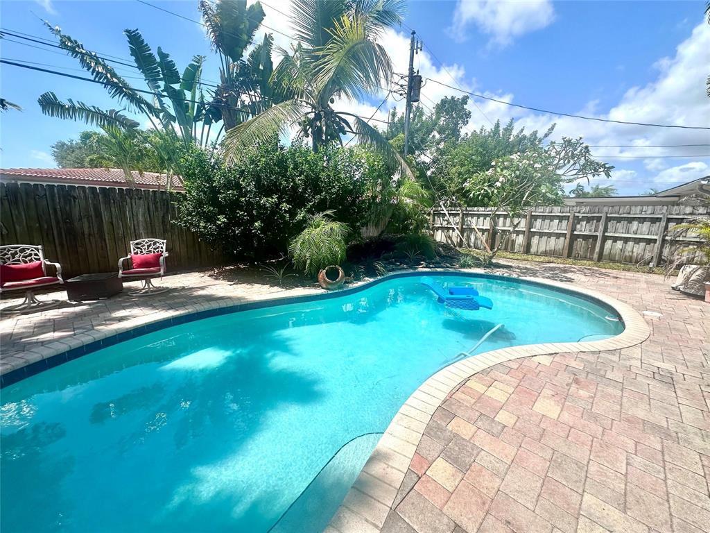 TWIN LAKES RESUB OF BLKS 11 12 - Residential