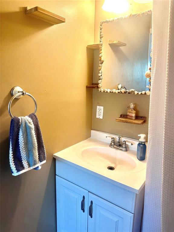 TWIN LAKES RESUB OF BLKS 11 12 - Residential