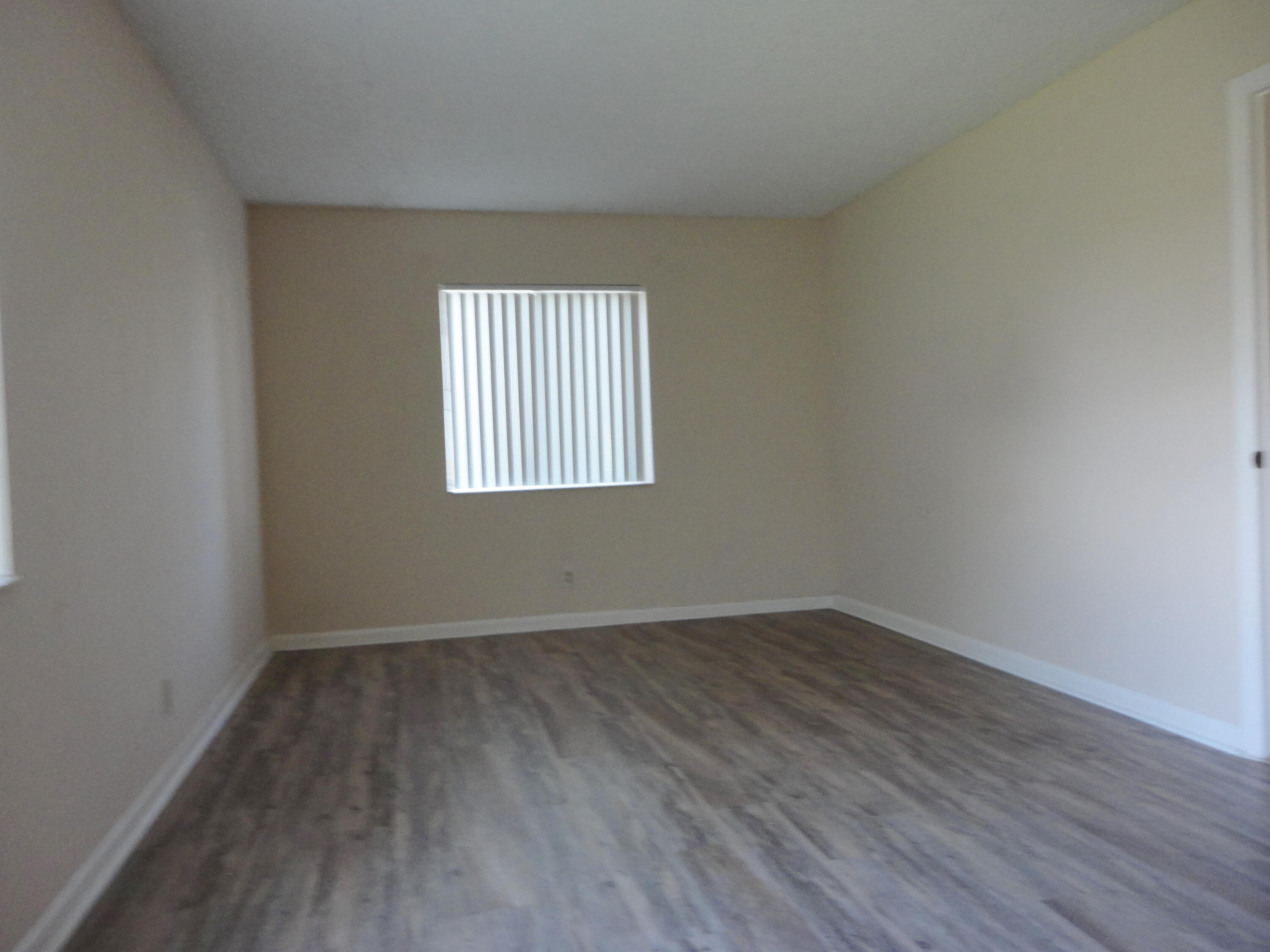 PINE RIDGE SOUTH III COND - Residential Lease