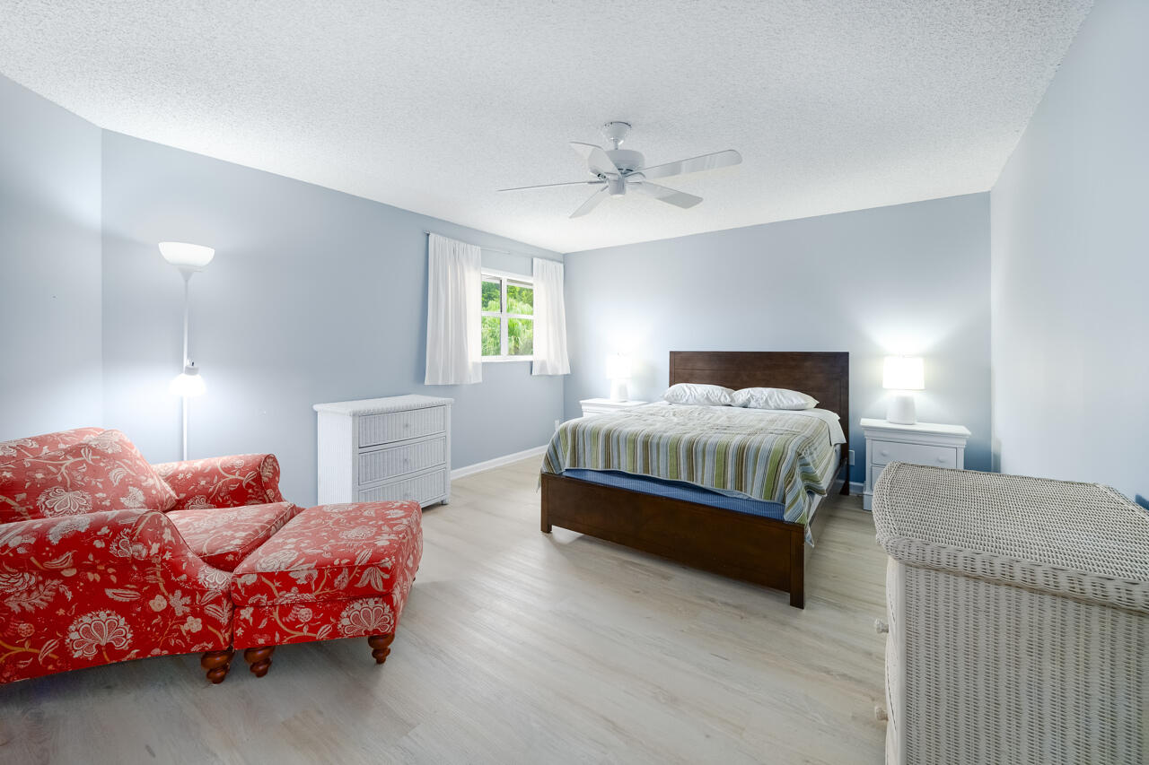 OAK RUN - Residential