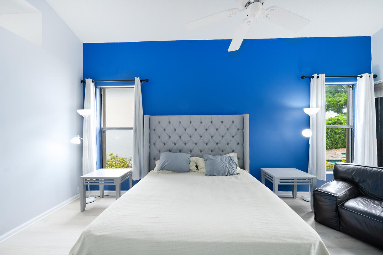 OAK RUN - Residential