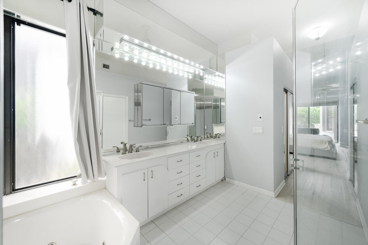 OAK RUN - Residential