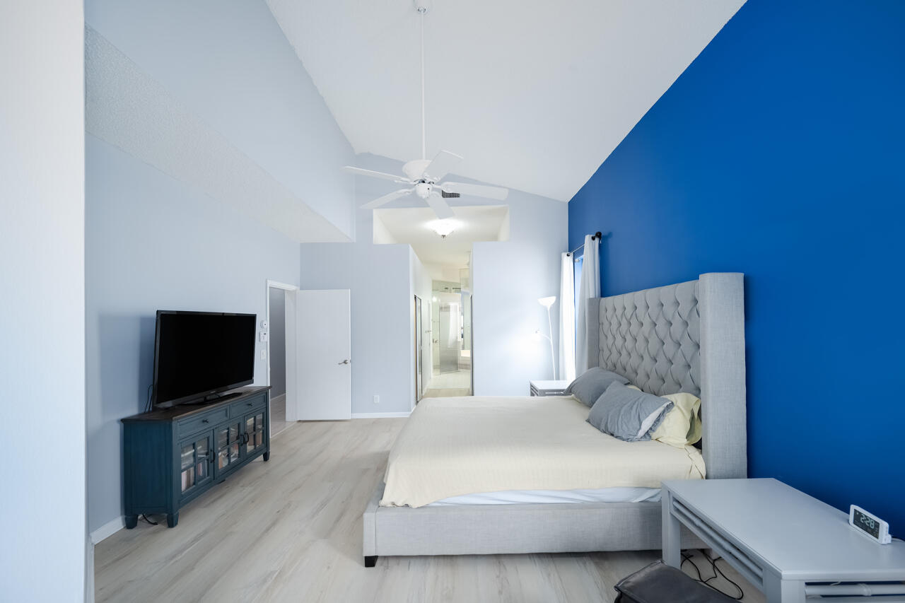 OAK RUN - Residential