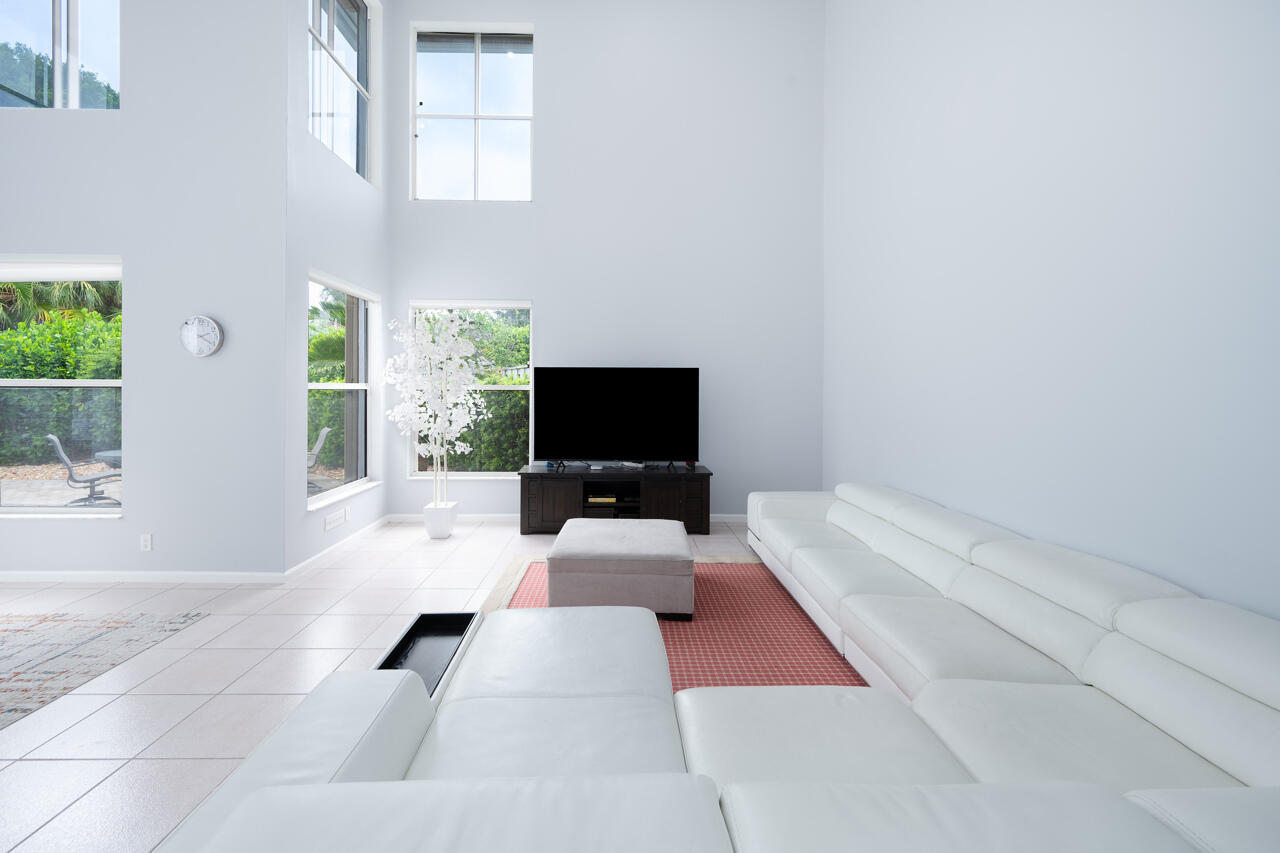 OAK RUN - Residential