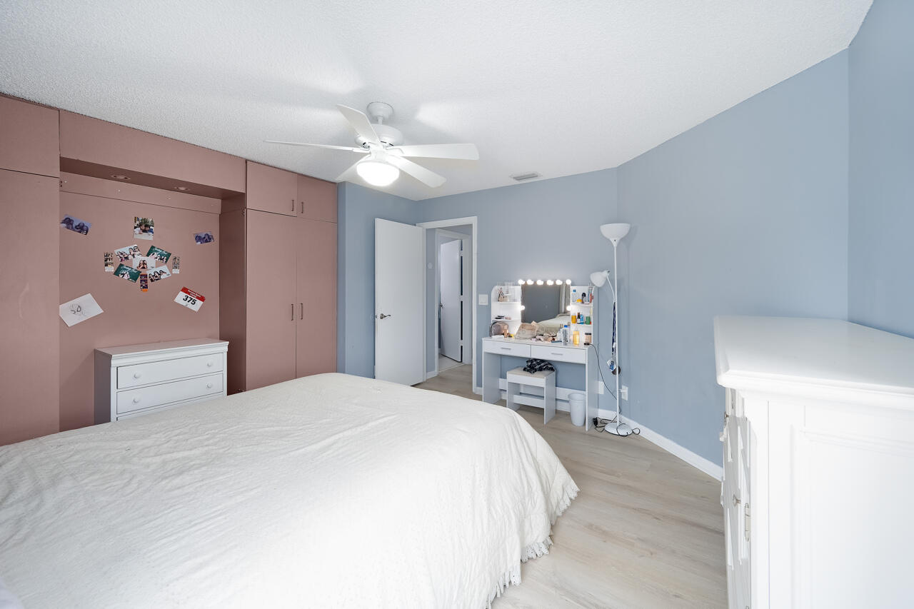 OAK RUN - Residential