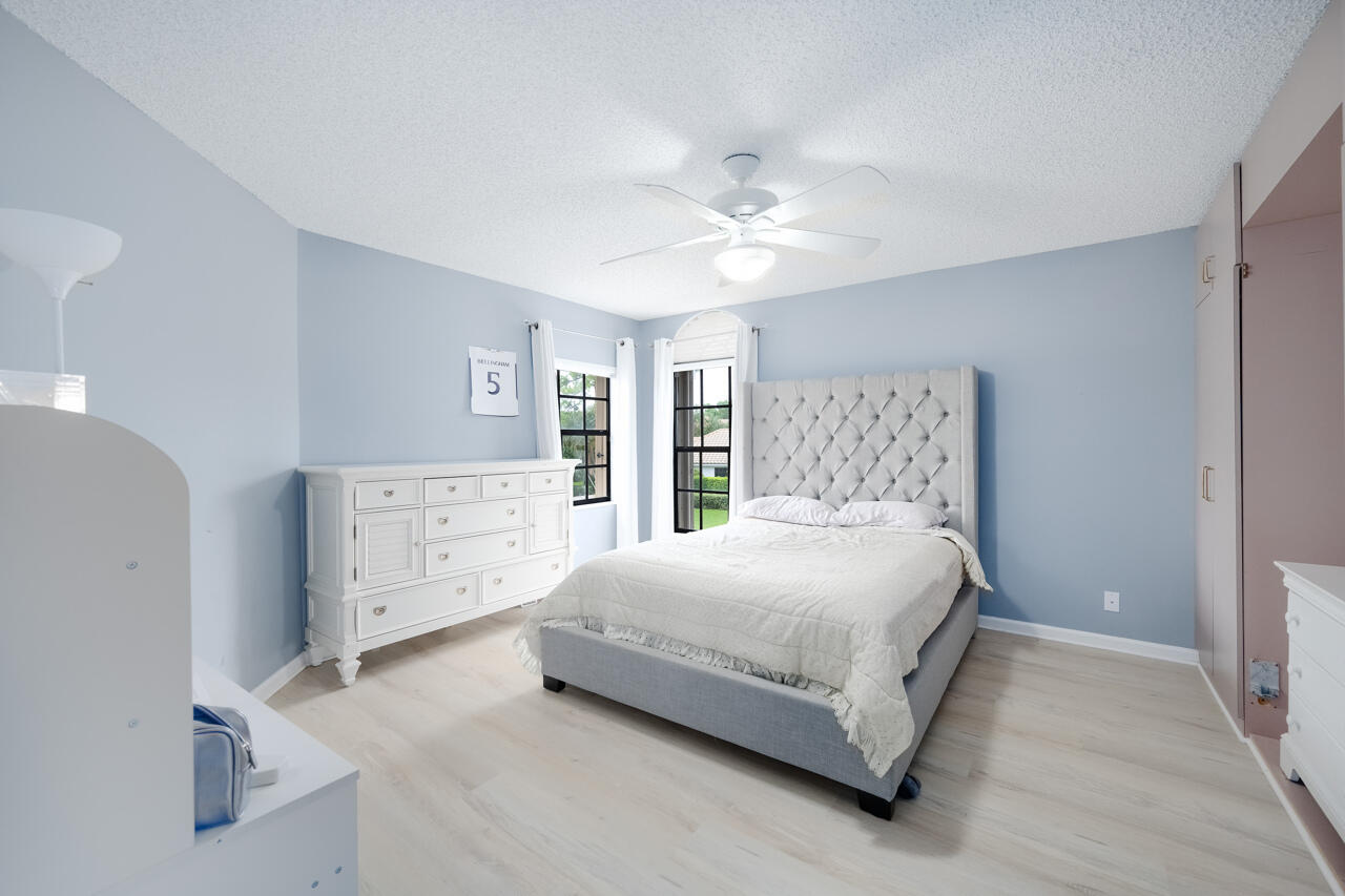 OAK RUN - Residential